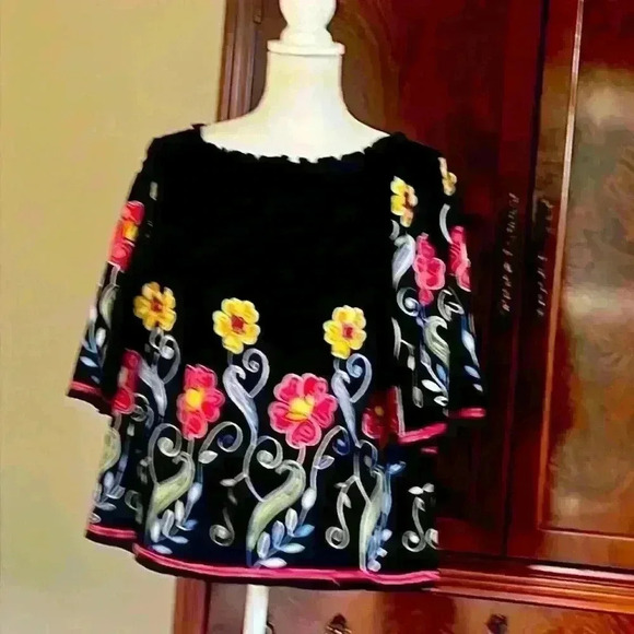 Radzoli ladies cotton embroidered top. Medium. Excellent condition. - Picture 10 of 11